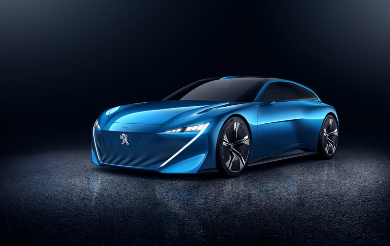Peugeot Instinct - era autonomicznych aut coraz bliżej?